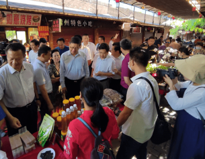 民革海南省委会：办精准扶贫小集市 写乡村振兴大文章