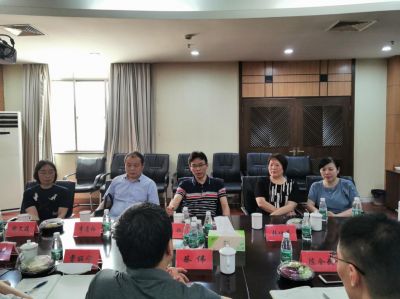 副校长郝海平带队走访扬子江药业集团南京海陵药业有限公司